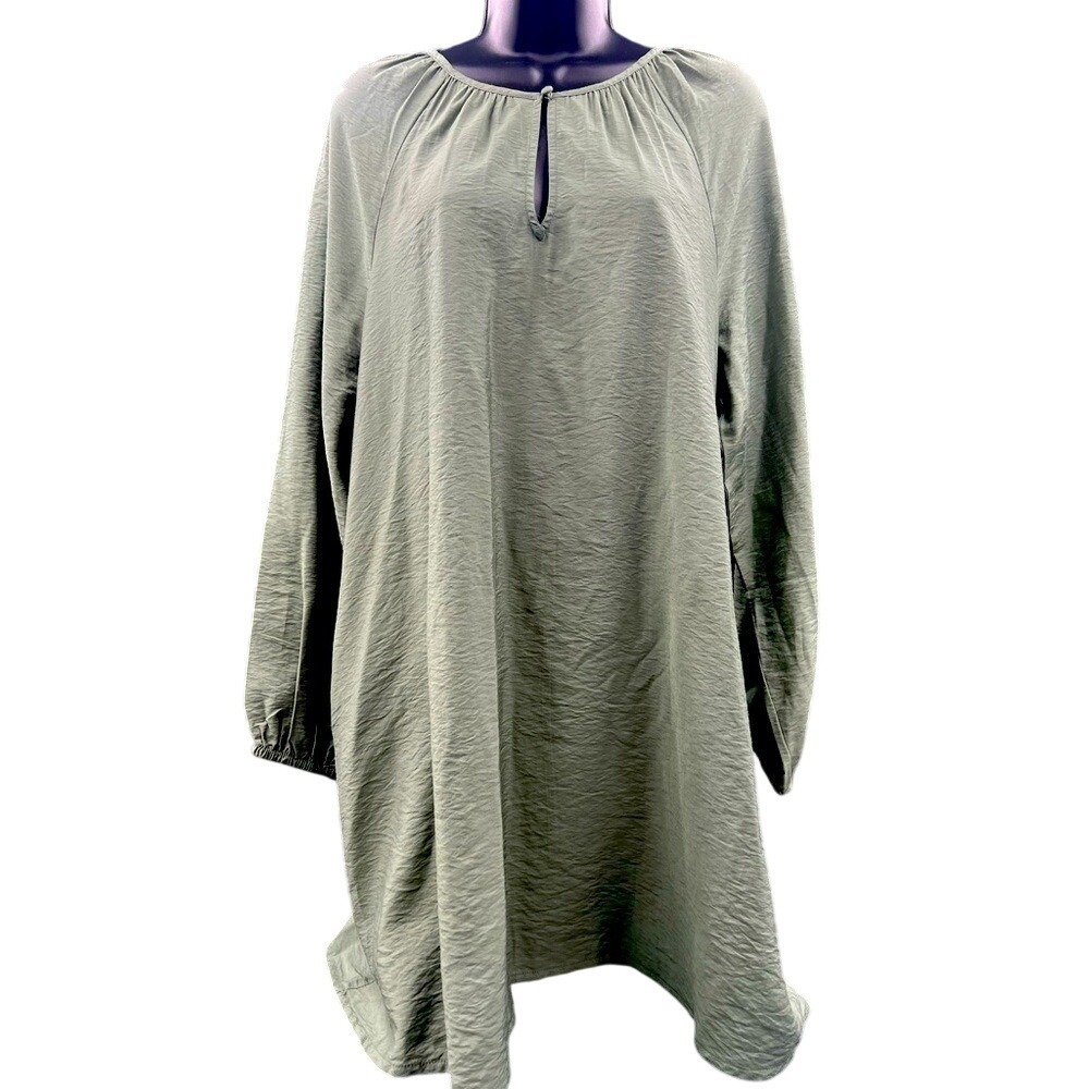 new day long‎ sleeve shift dress with side pockets sz M. Sits above knee. NWT